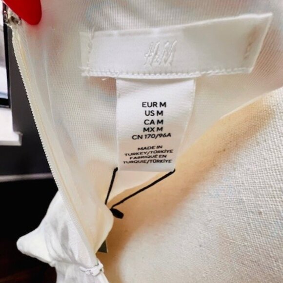NWT H&M Cream V neck Keyhole Dress Size Medium - Picture 6 of 9